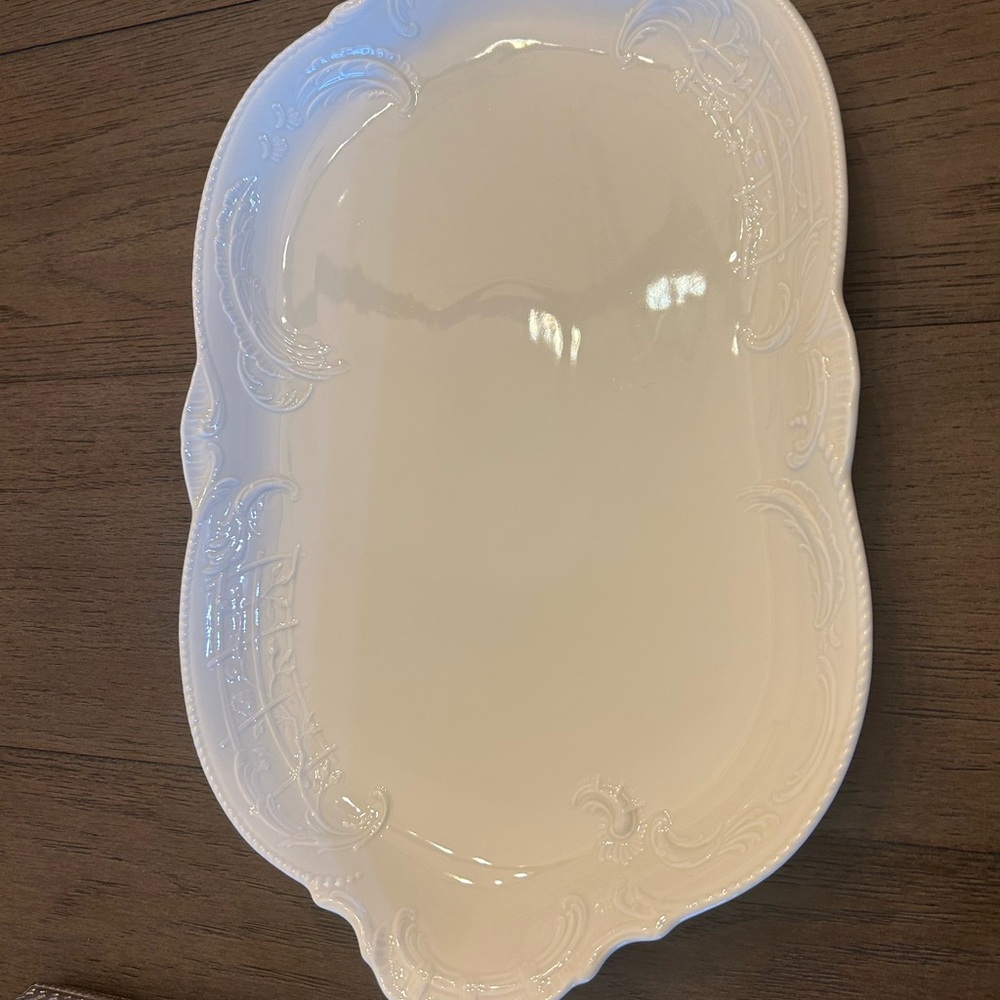 Elegant Cream Serving Platter